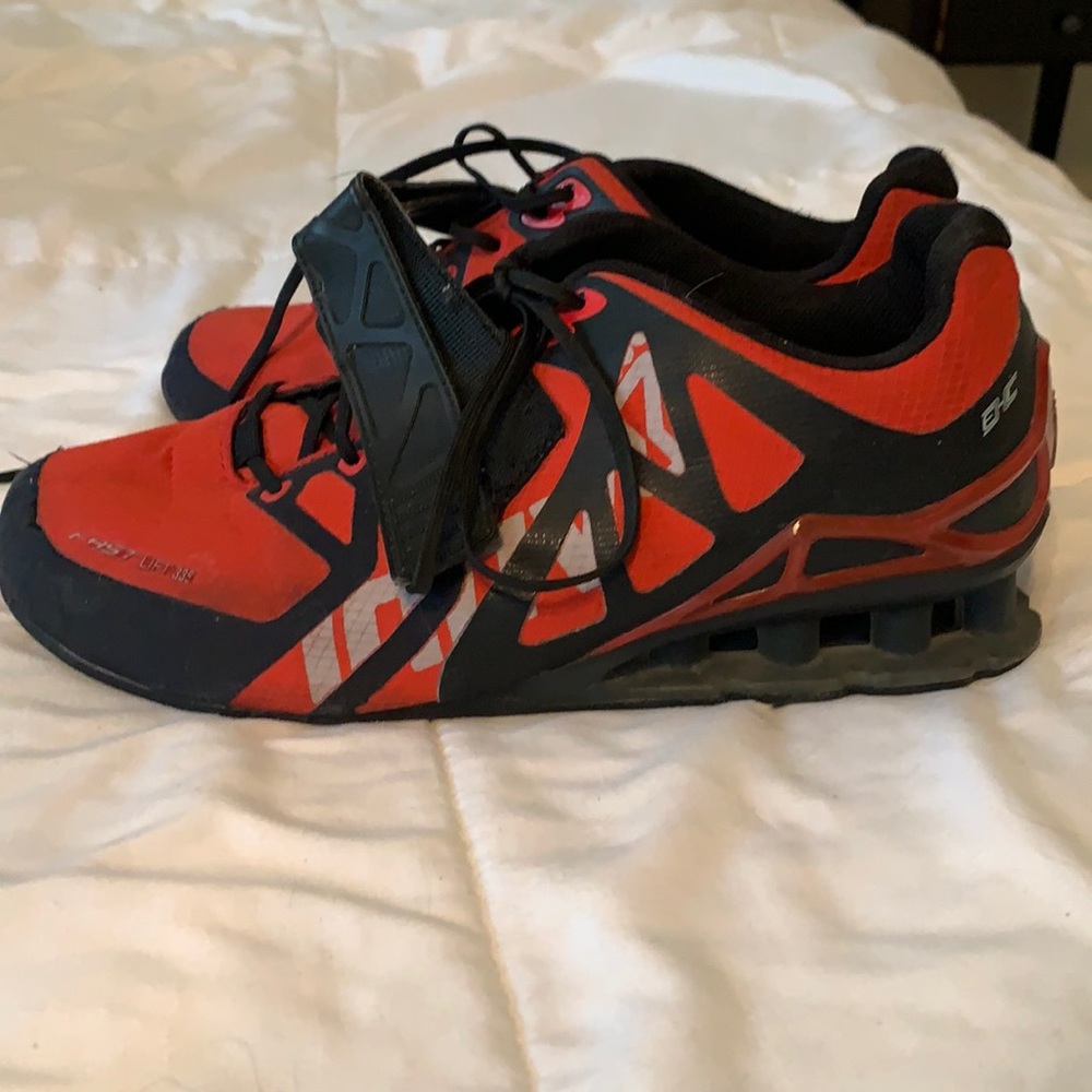 Squat shoes